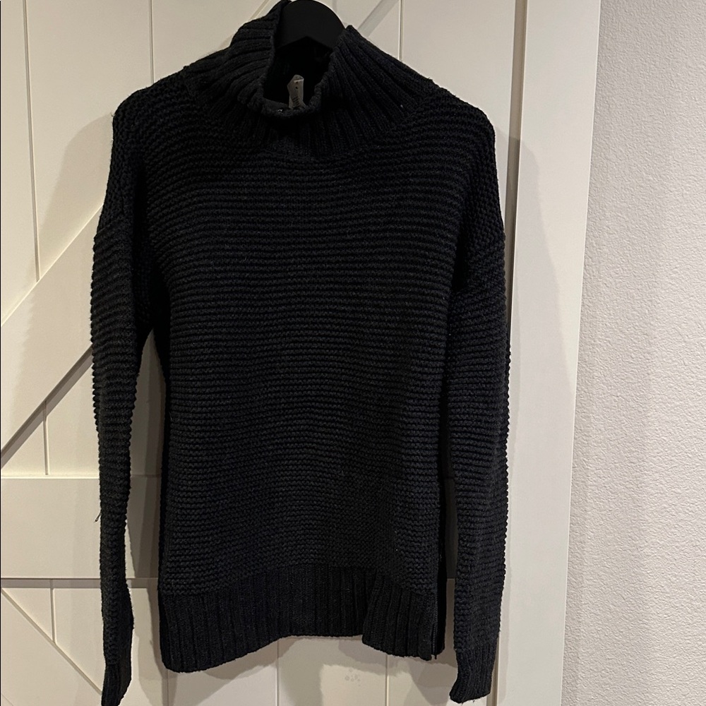Lululemon Athletica Black Knit Sweater